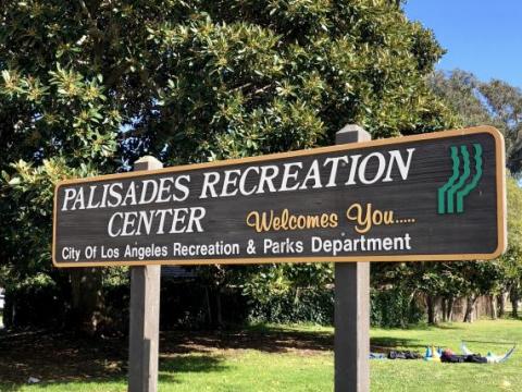 Pacific Palisades Recreation Center sign.